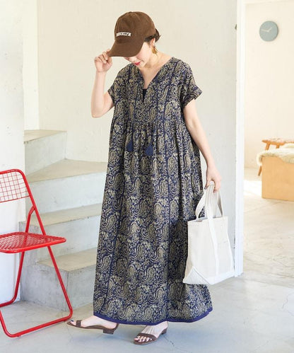 169285825