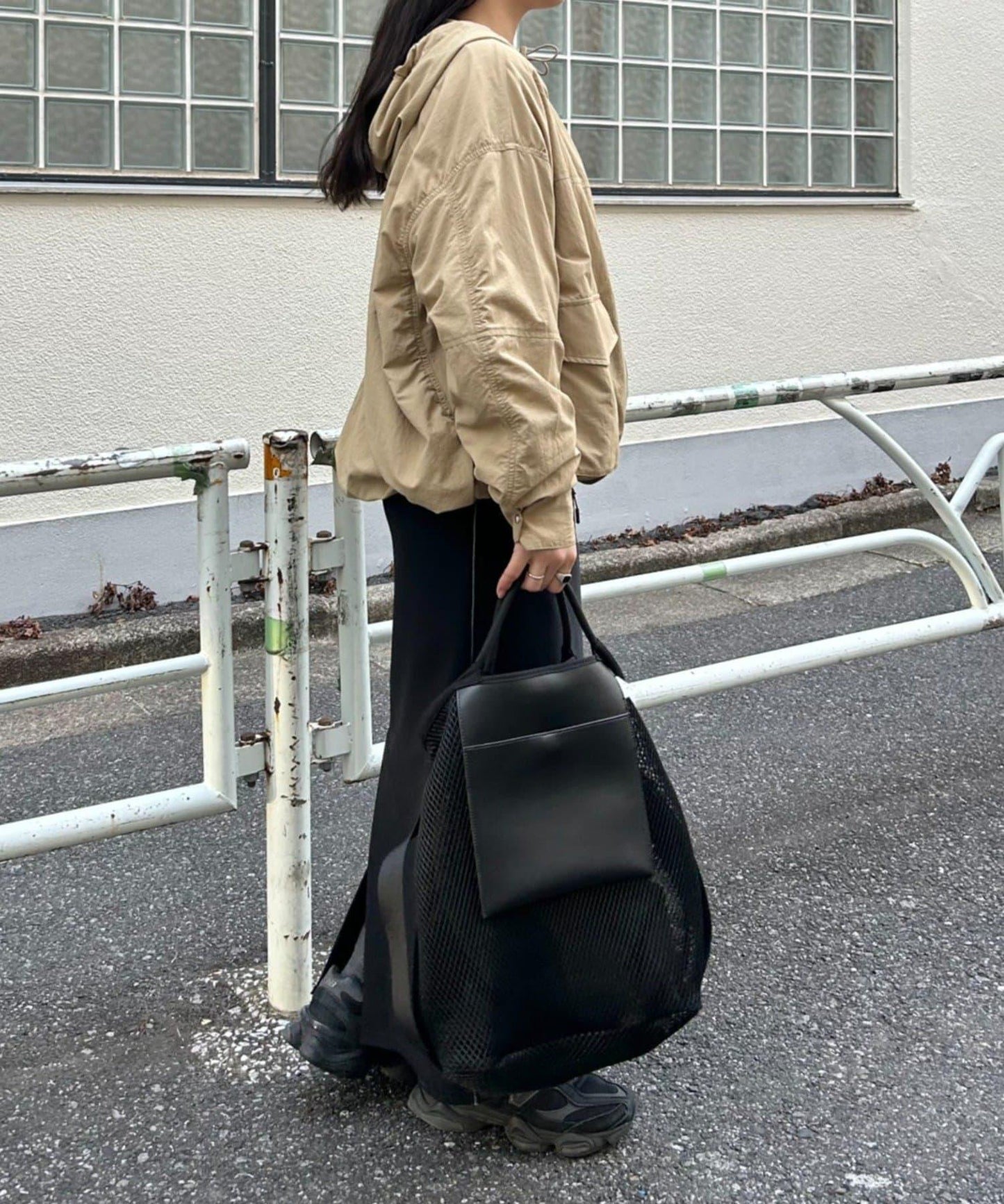 168598672