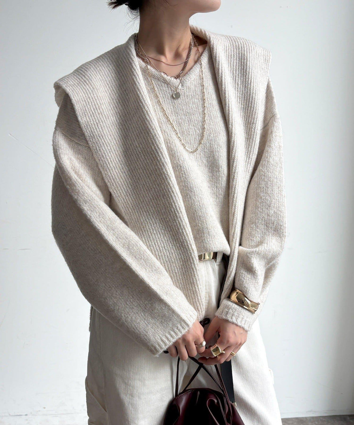 174108082
