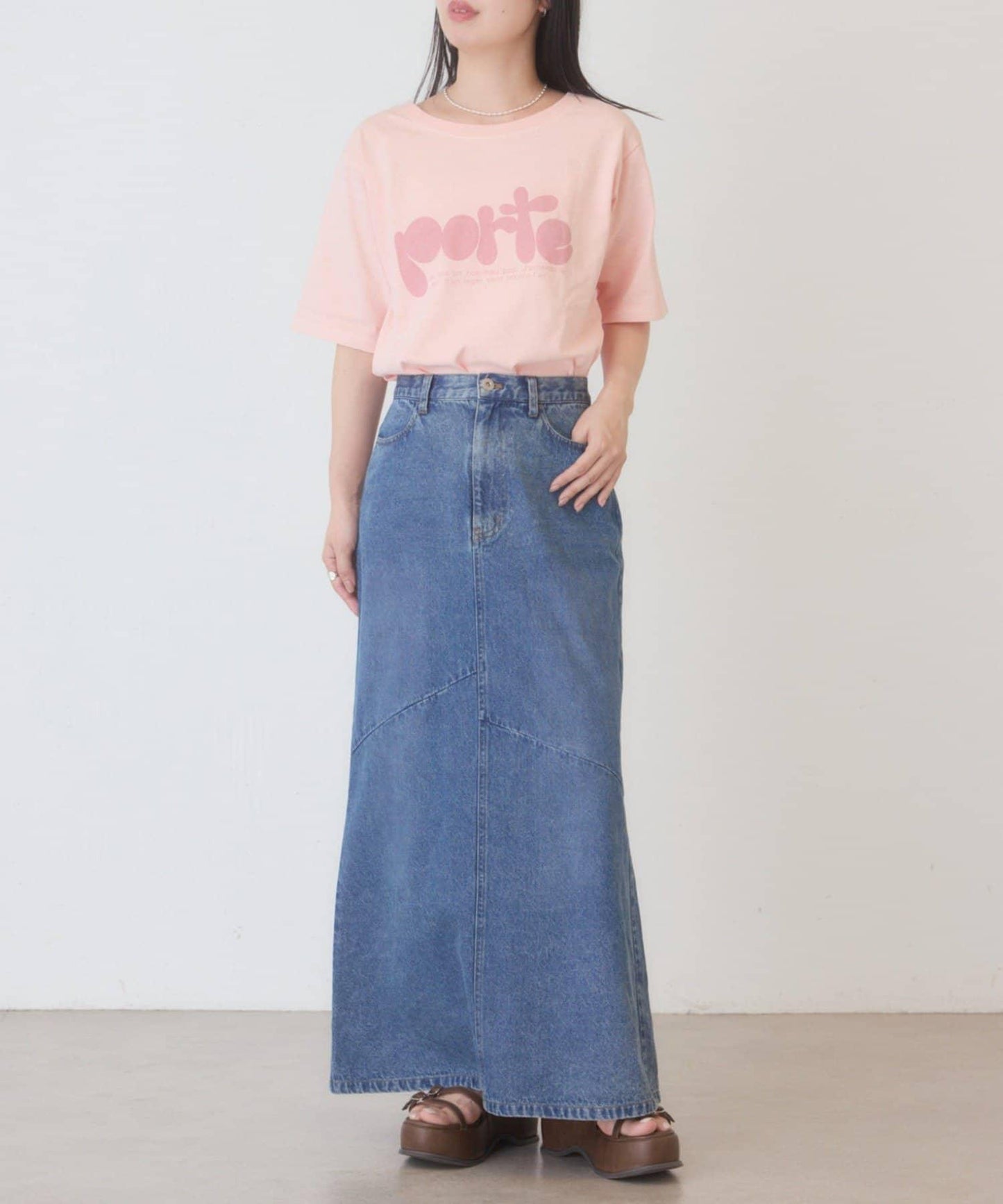 172296877