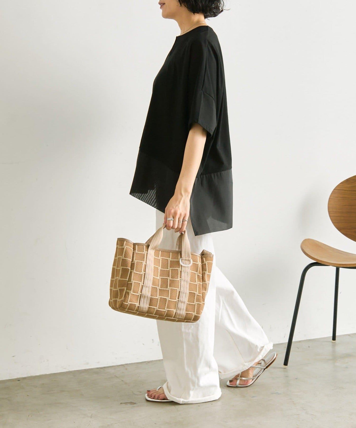 171258436