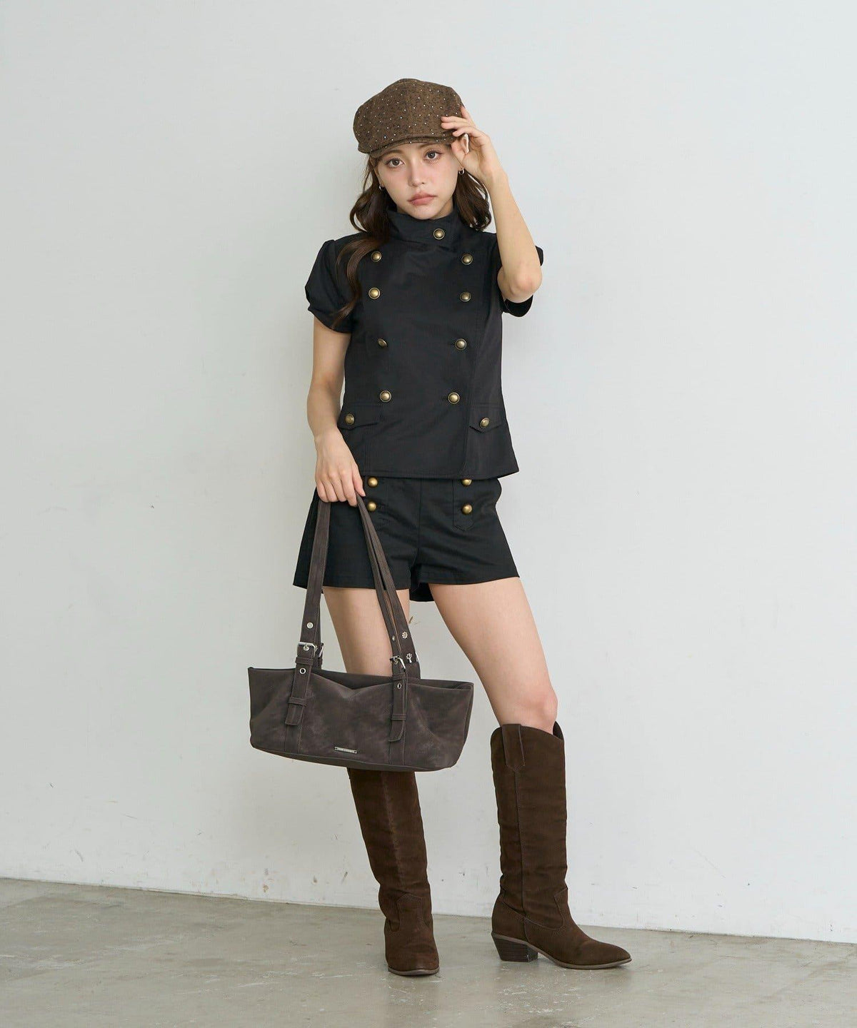 172827806