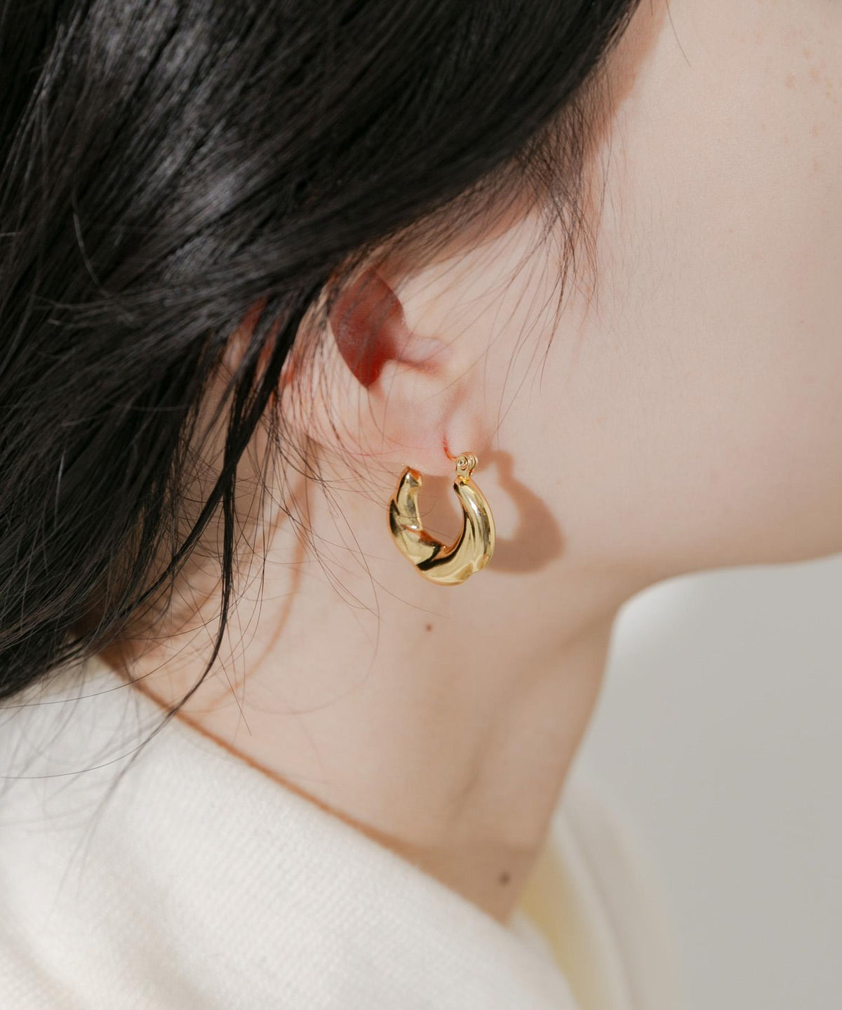 167140160