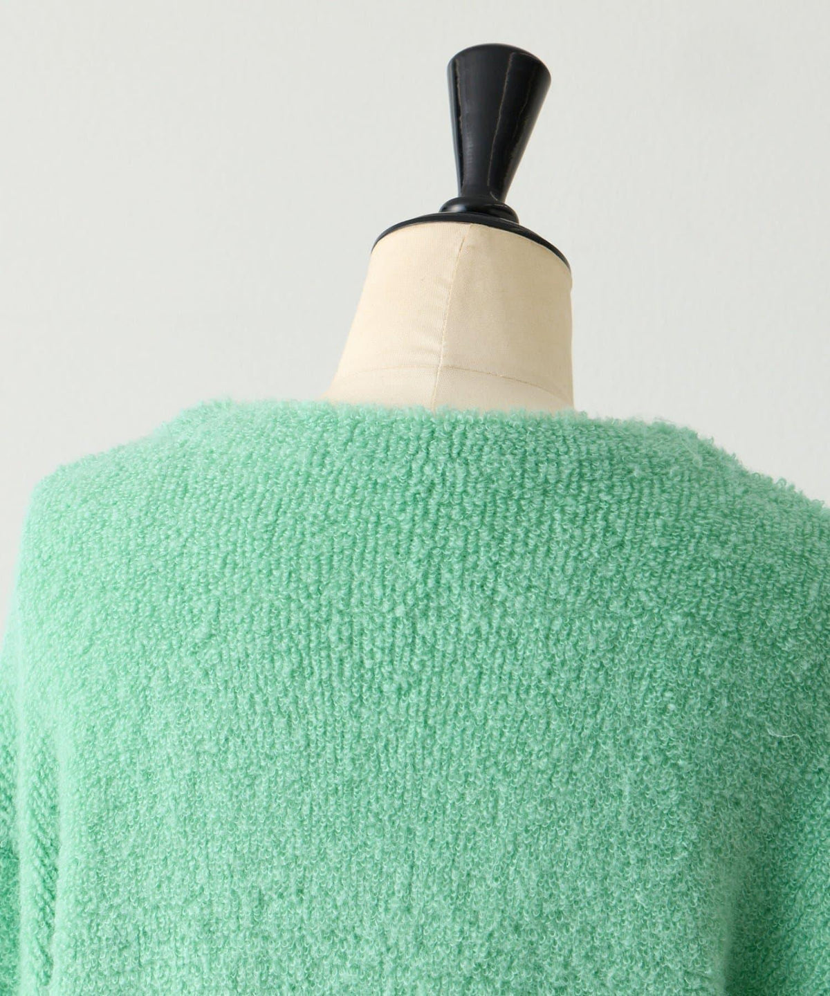 173654985