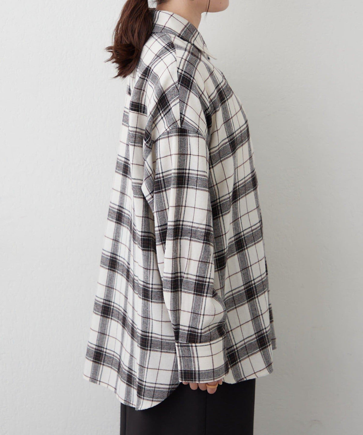 173791677