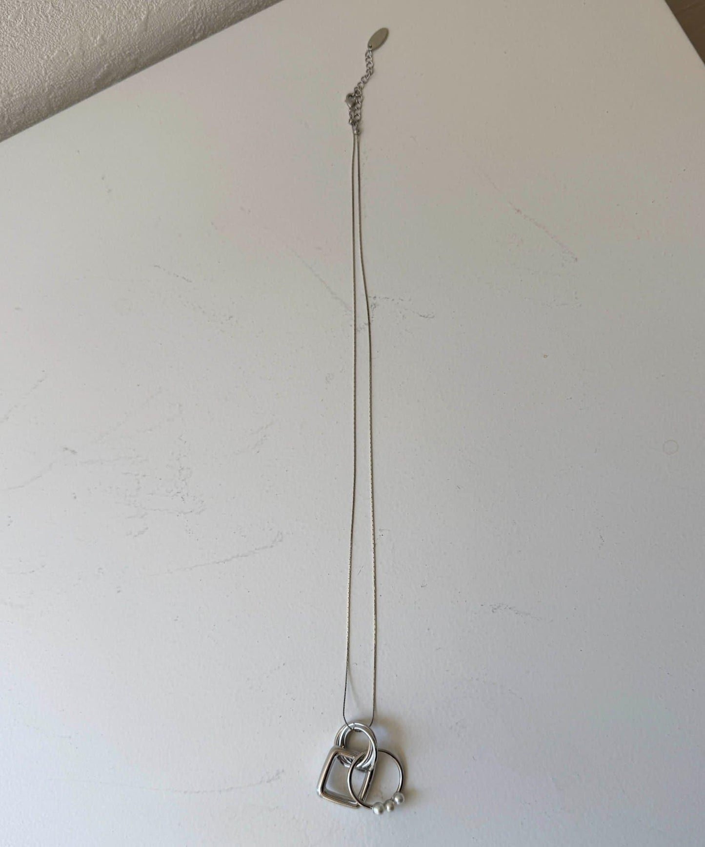 172069121