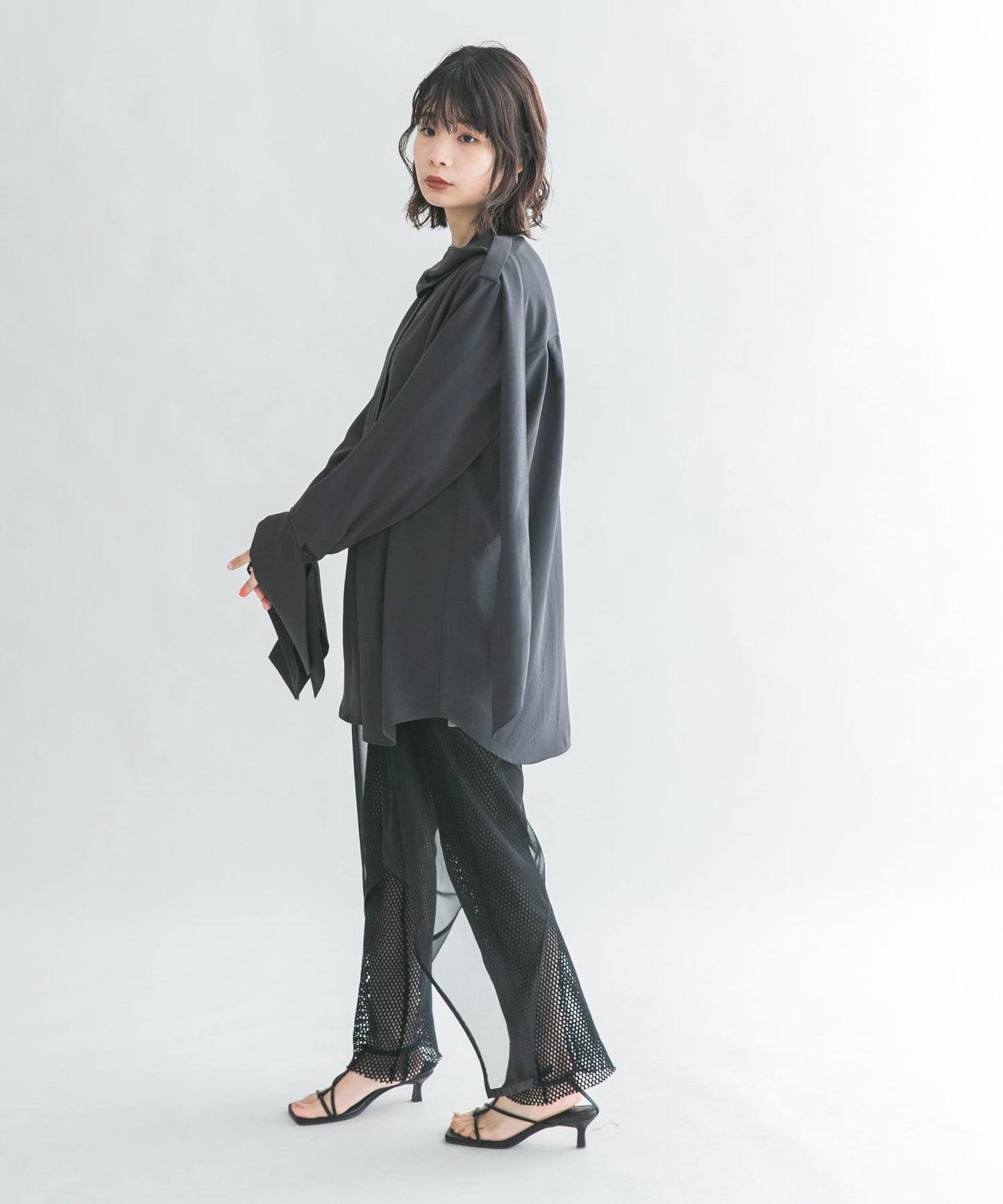 166031634