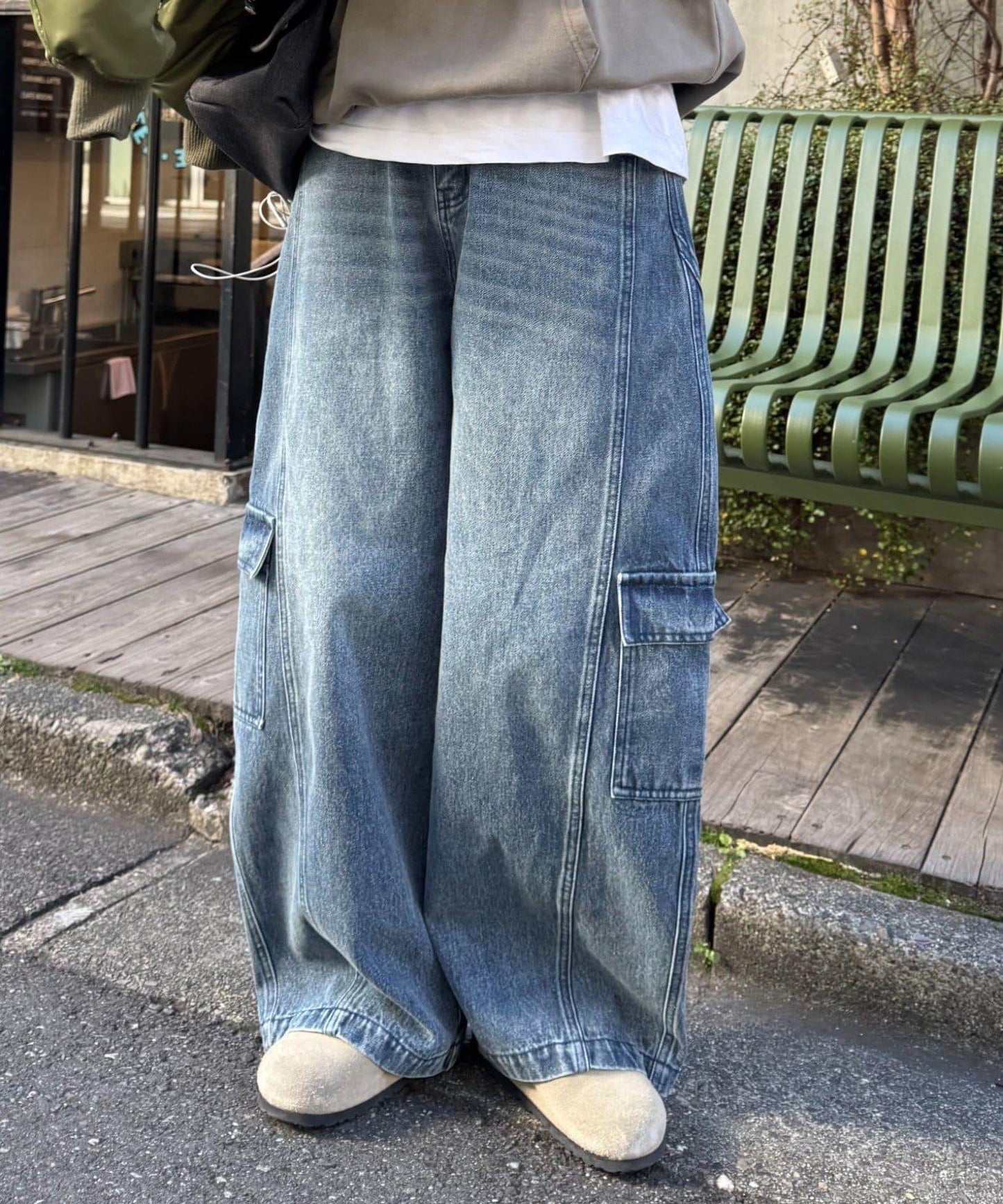 168223669