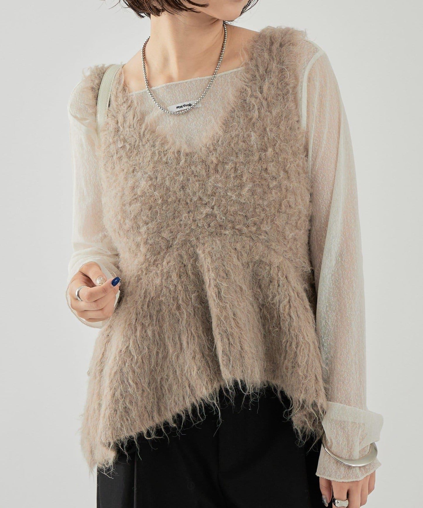 165935010