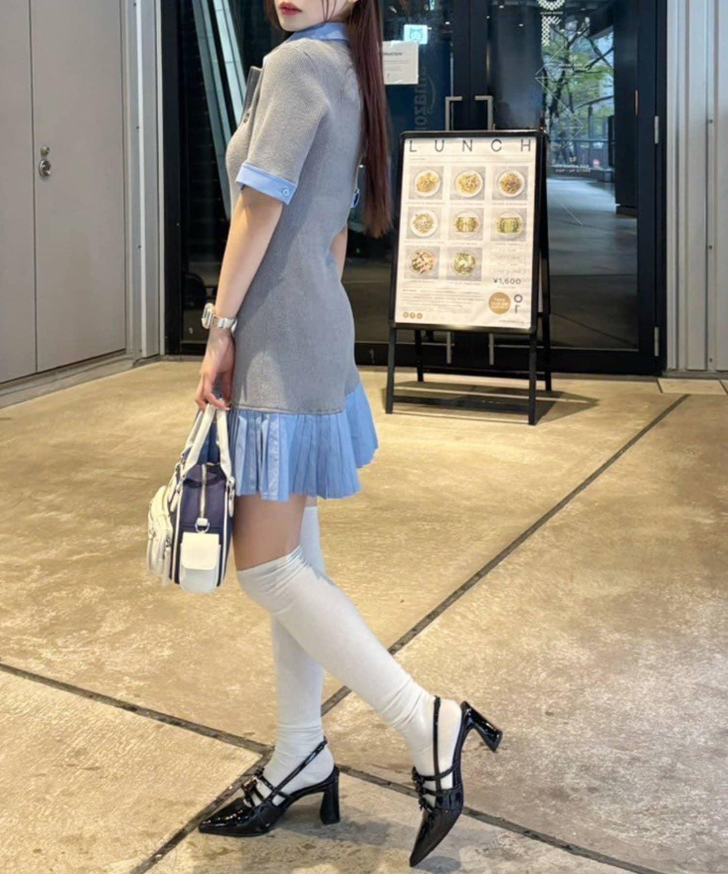 170580543