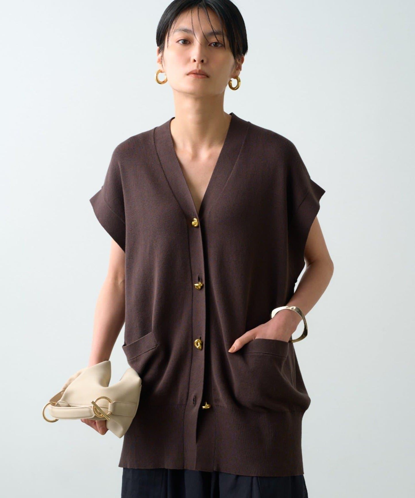 170076113