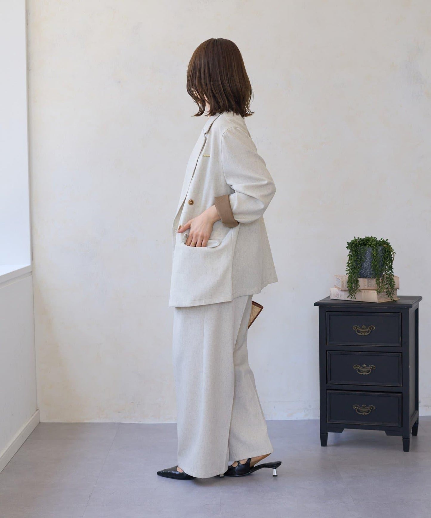 169841477