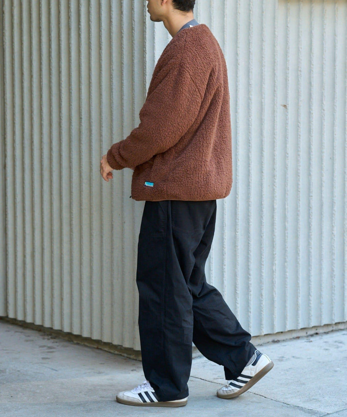 173215637