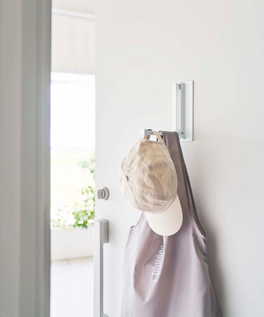 [tower] Magnetic Folding Hanger