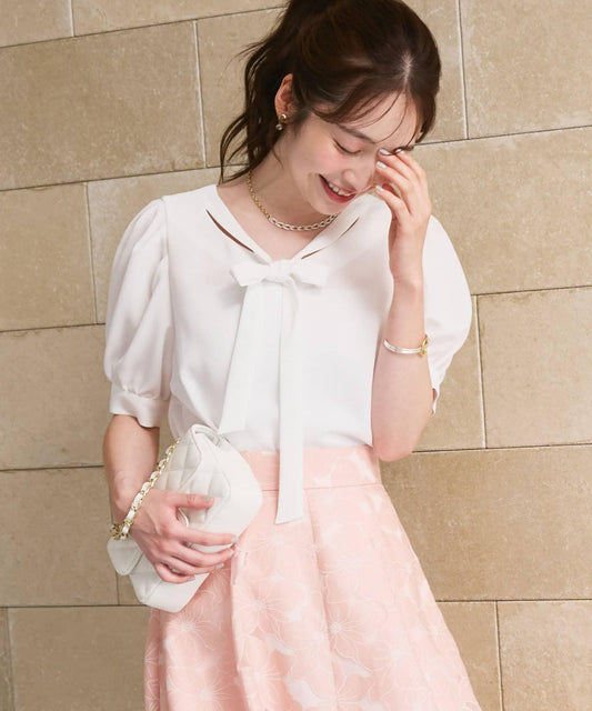 [La boutique BonBon] Ribbon Tie Puff Sleeve Blouse