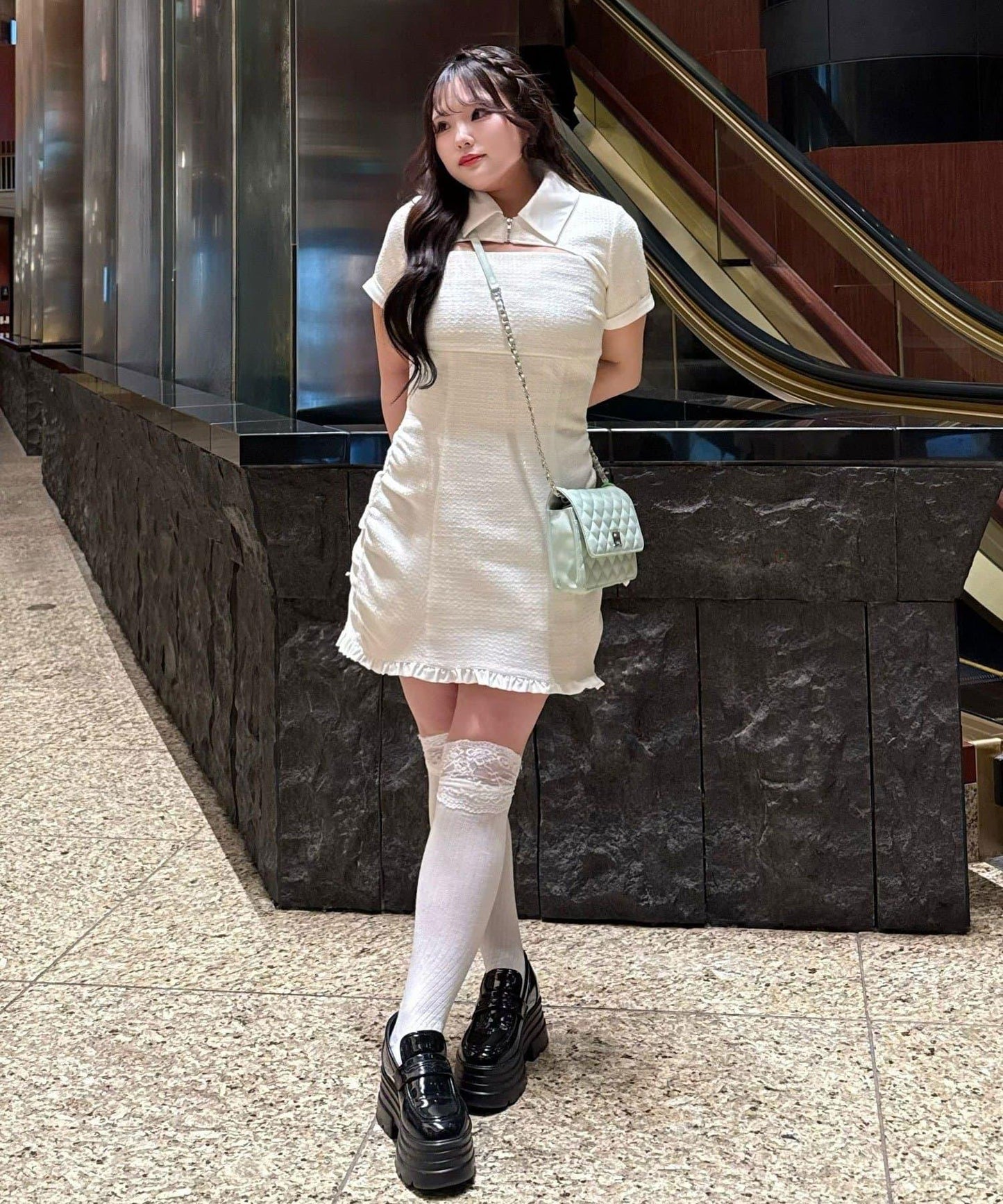 170422048