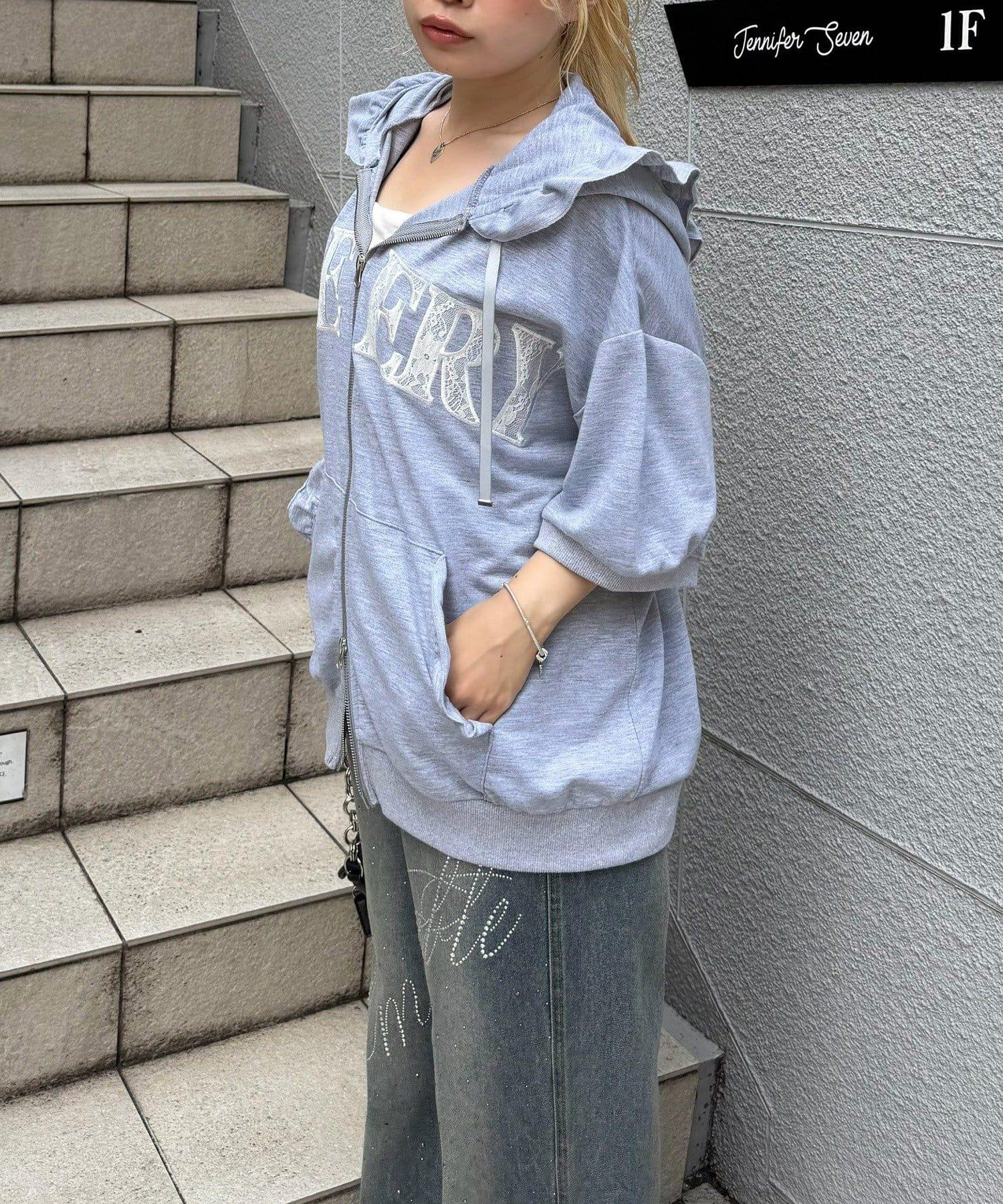 172072833