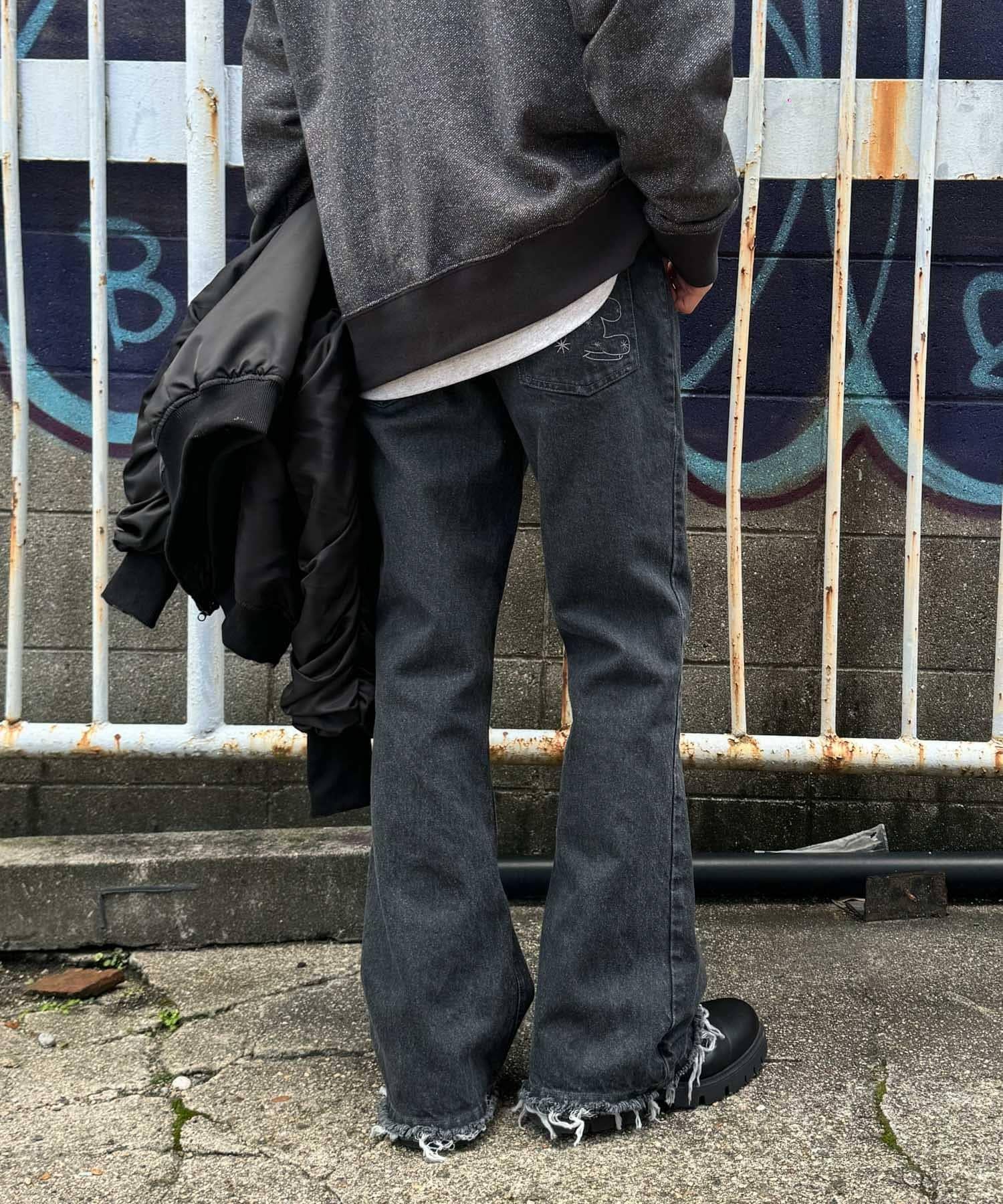 166042591