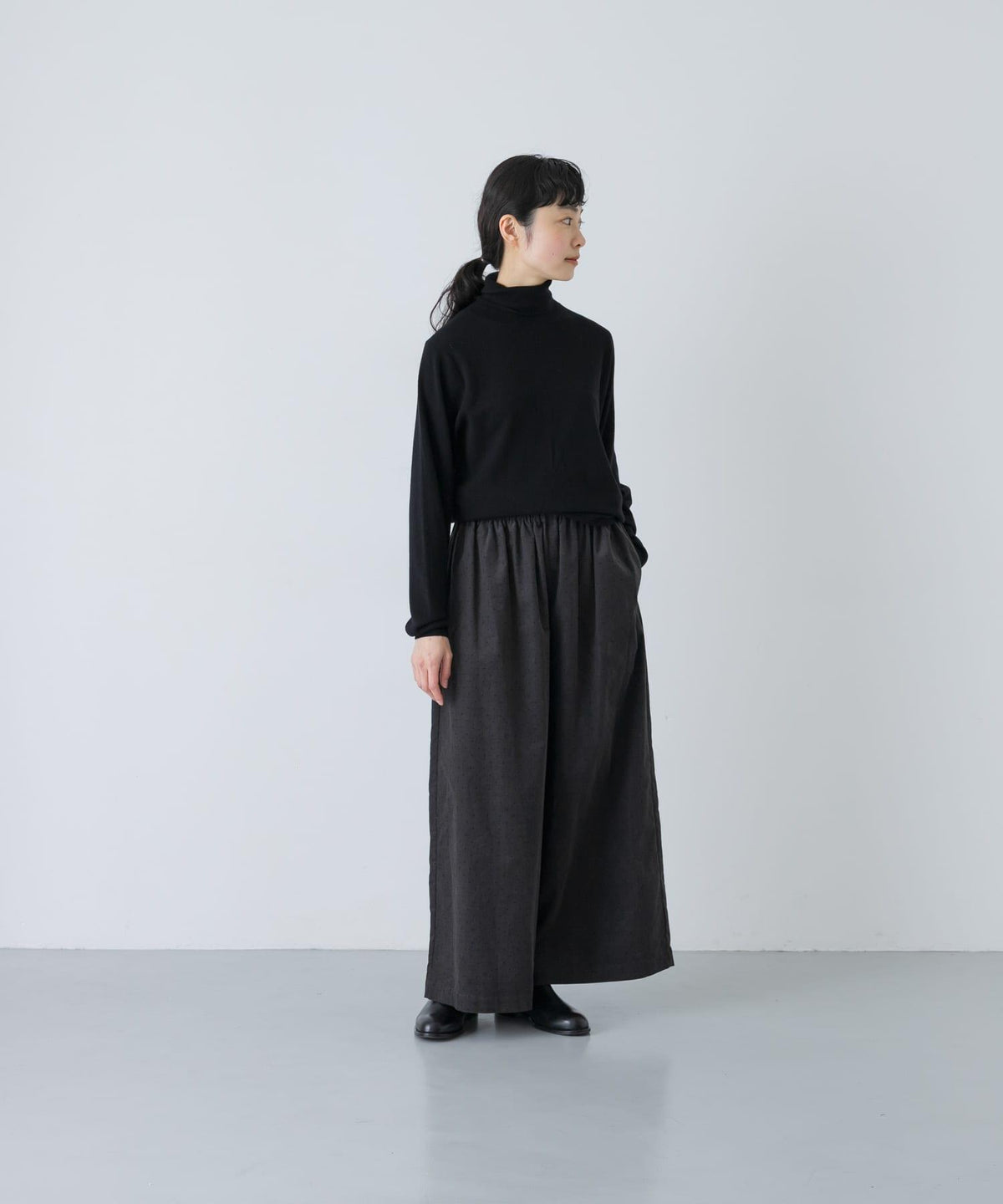 173441818