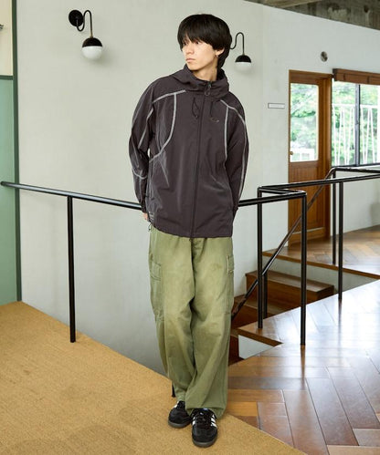 173529560