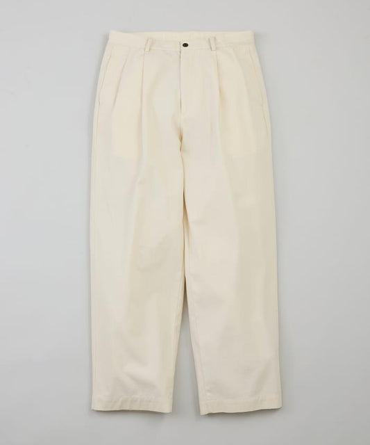 [Japan Exclusive] 2 Tack Chino Trousers Produced by Keiji Kaneko