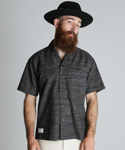 MIX SHARK COLLAR SS SHIRT