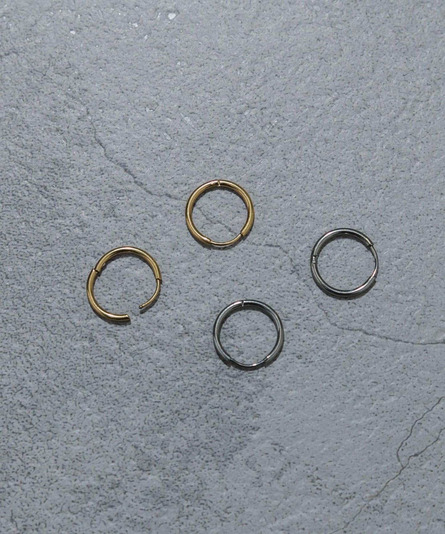 162176331