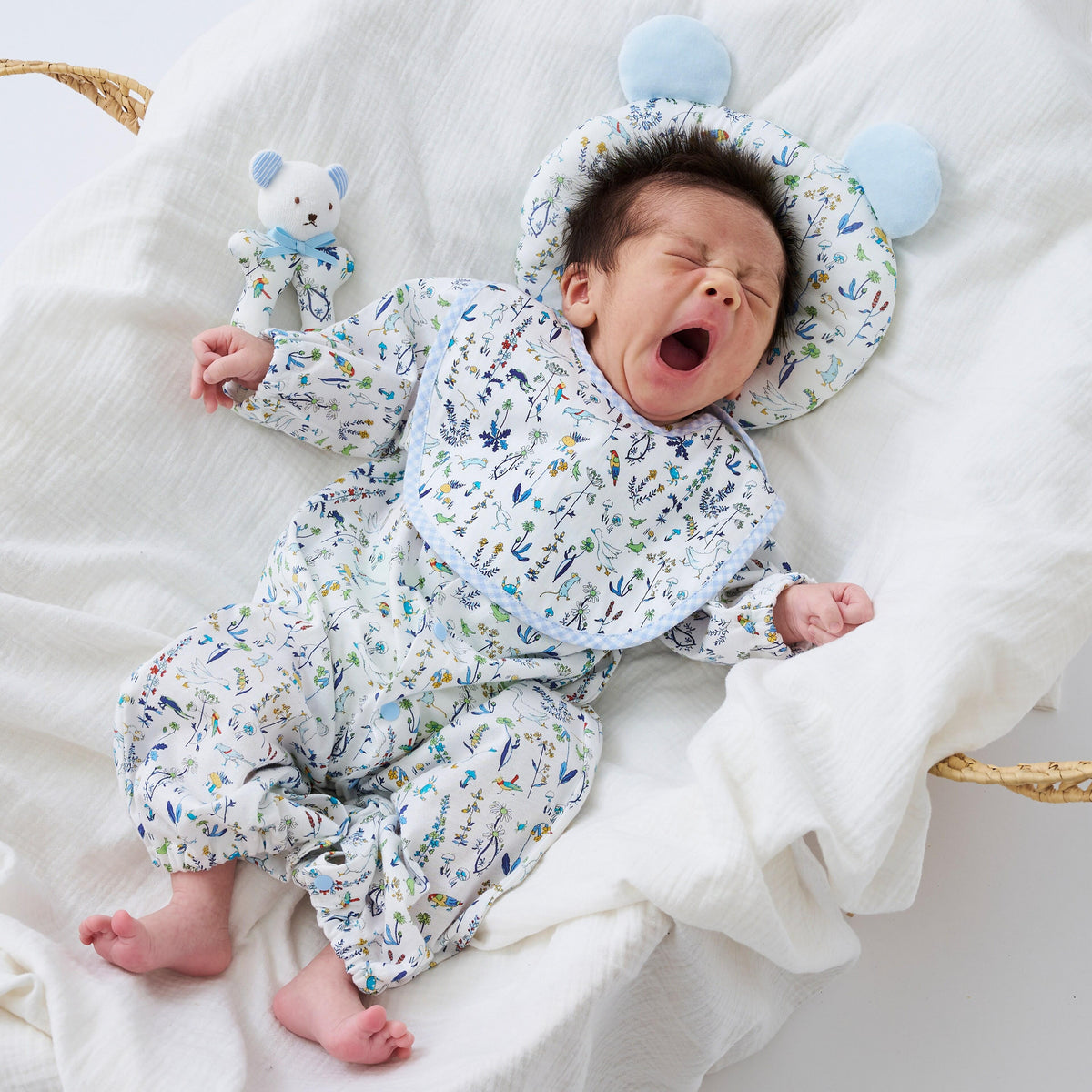 162868793