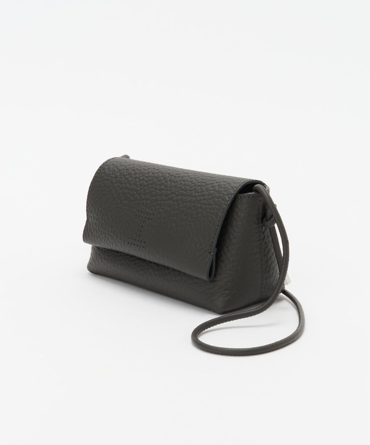 146935913