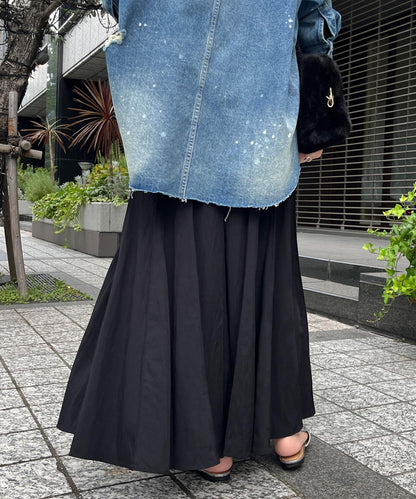 138649004