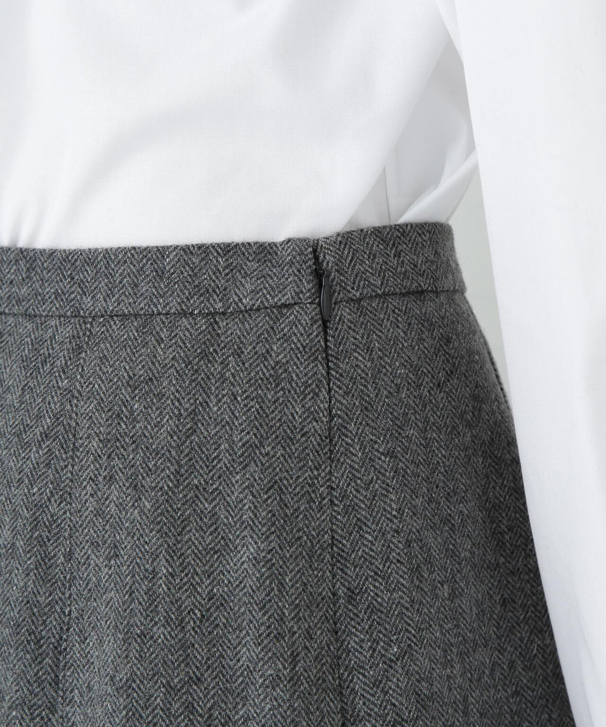 166995660