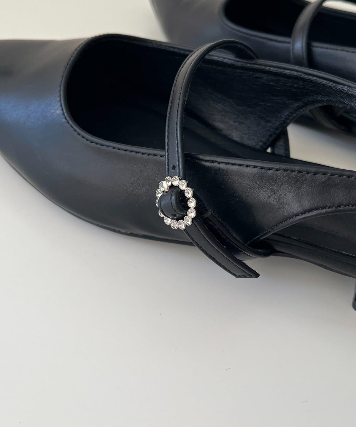 172606840