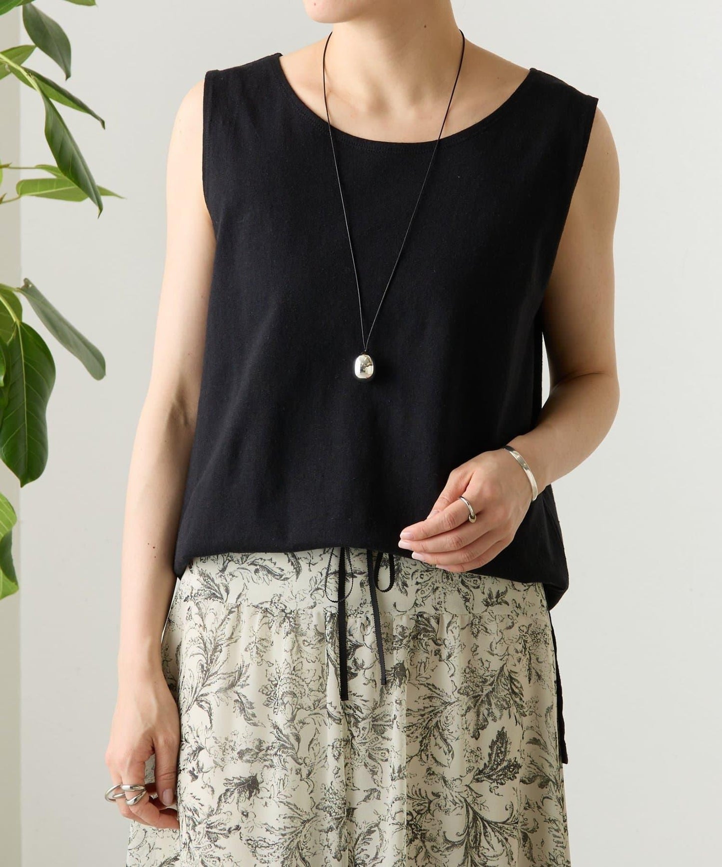 169209631