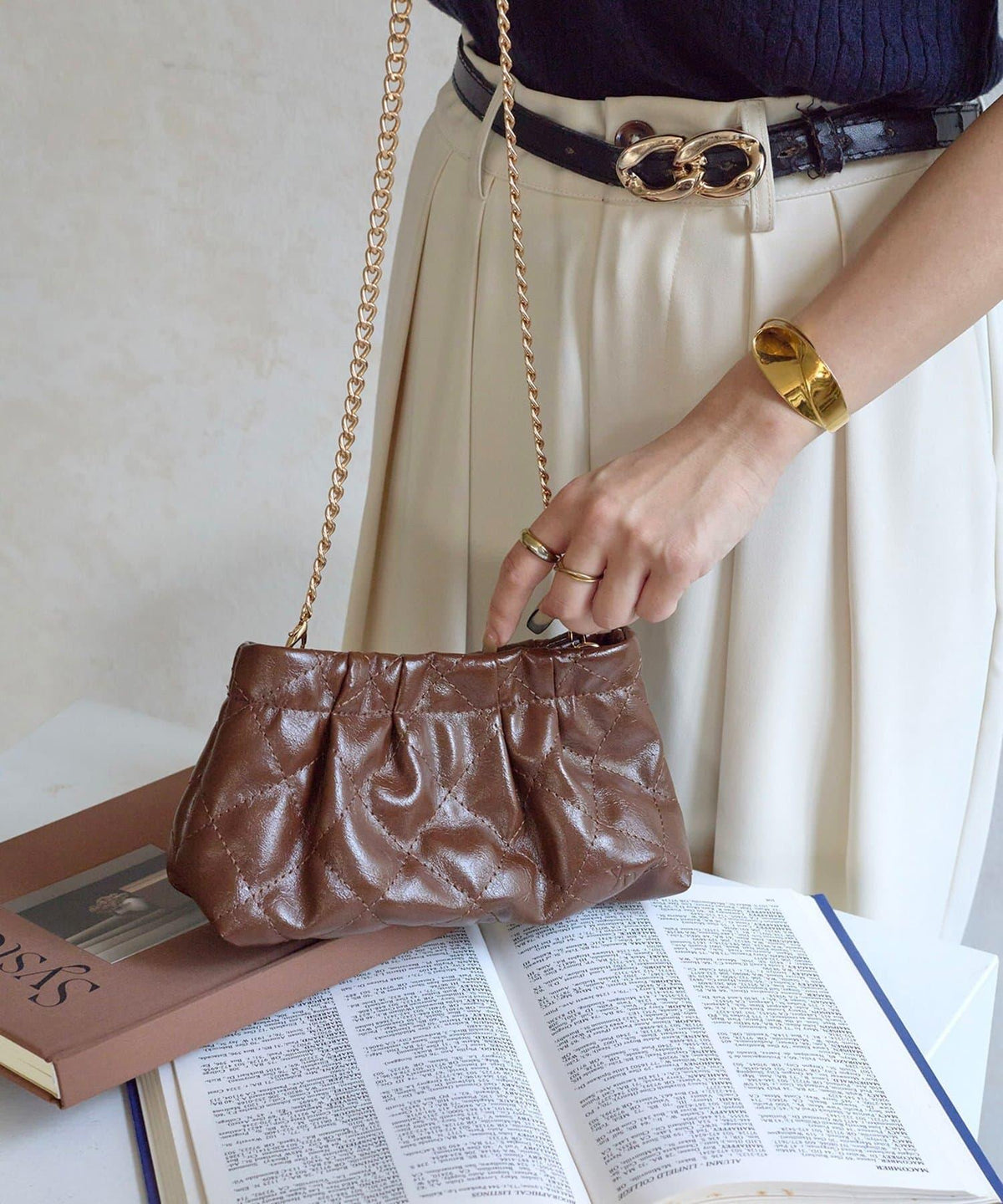 172642156