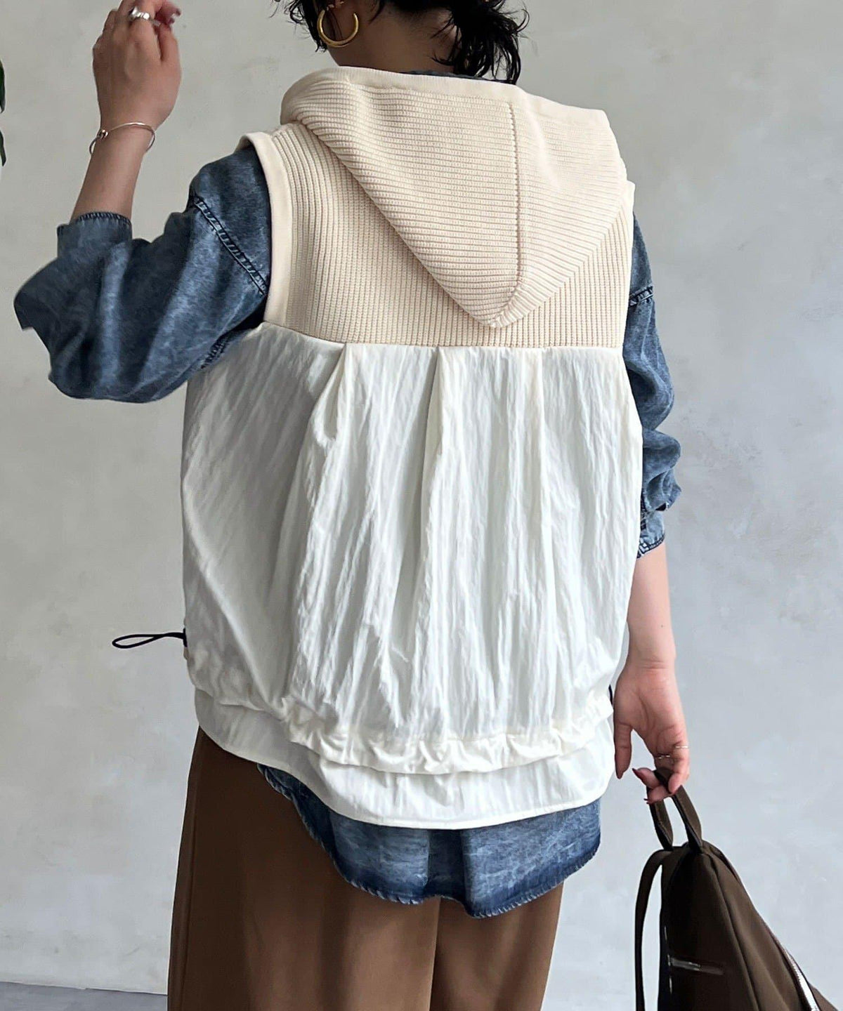 172936367