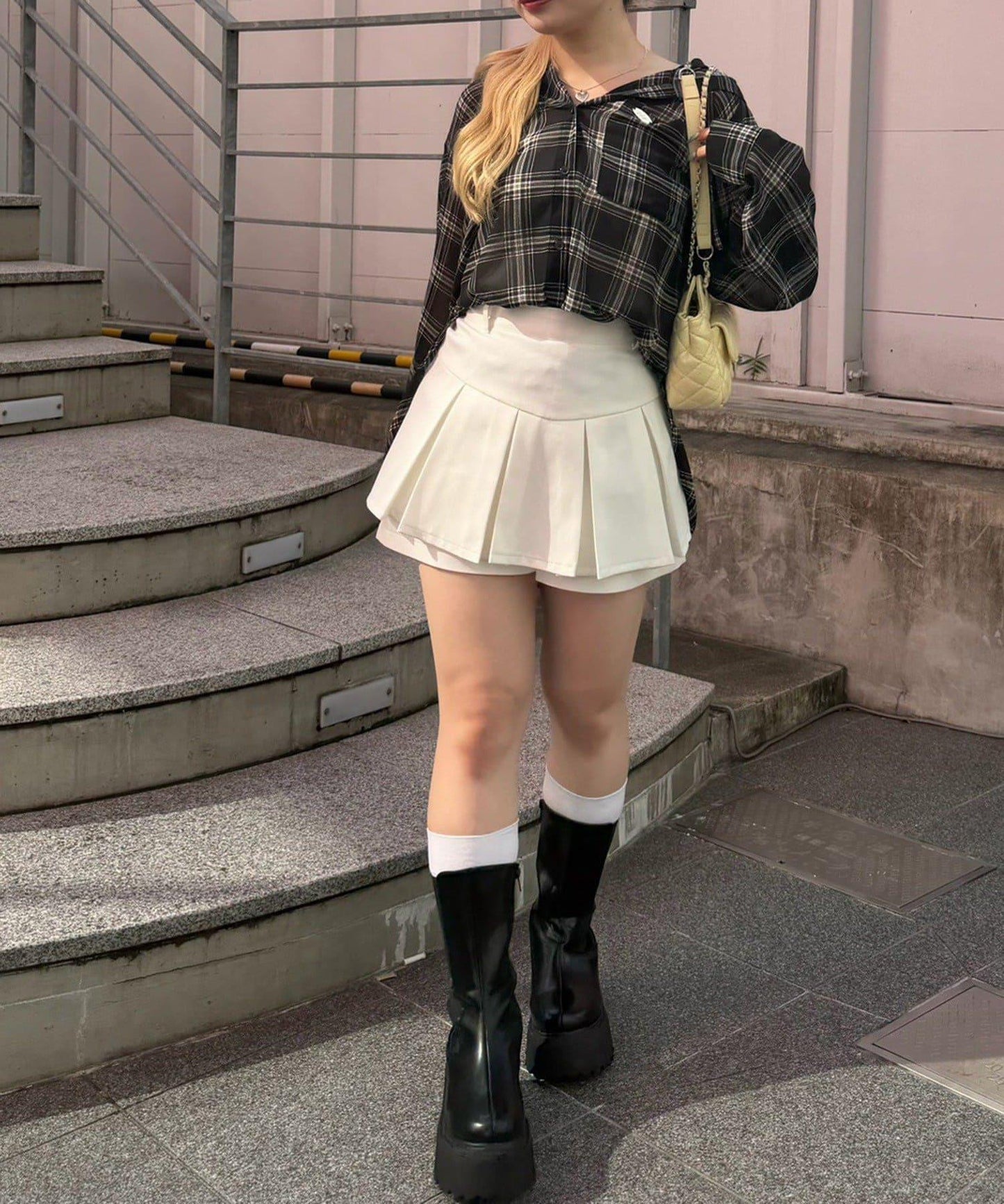 172072288