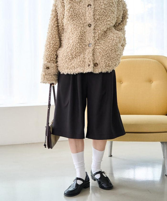 Tuck Bermuda Pants [Limited Distribution]