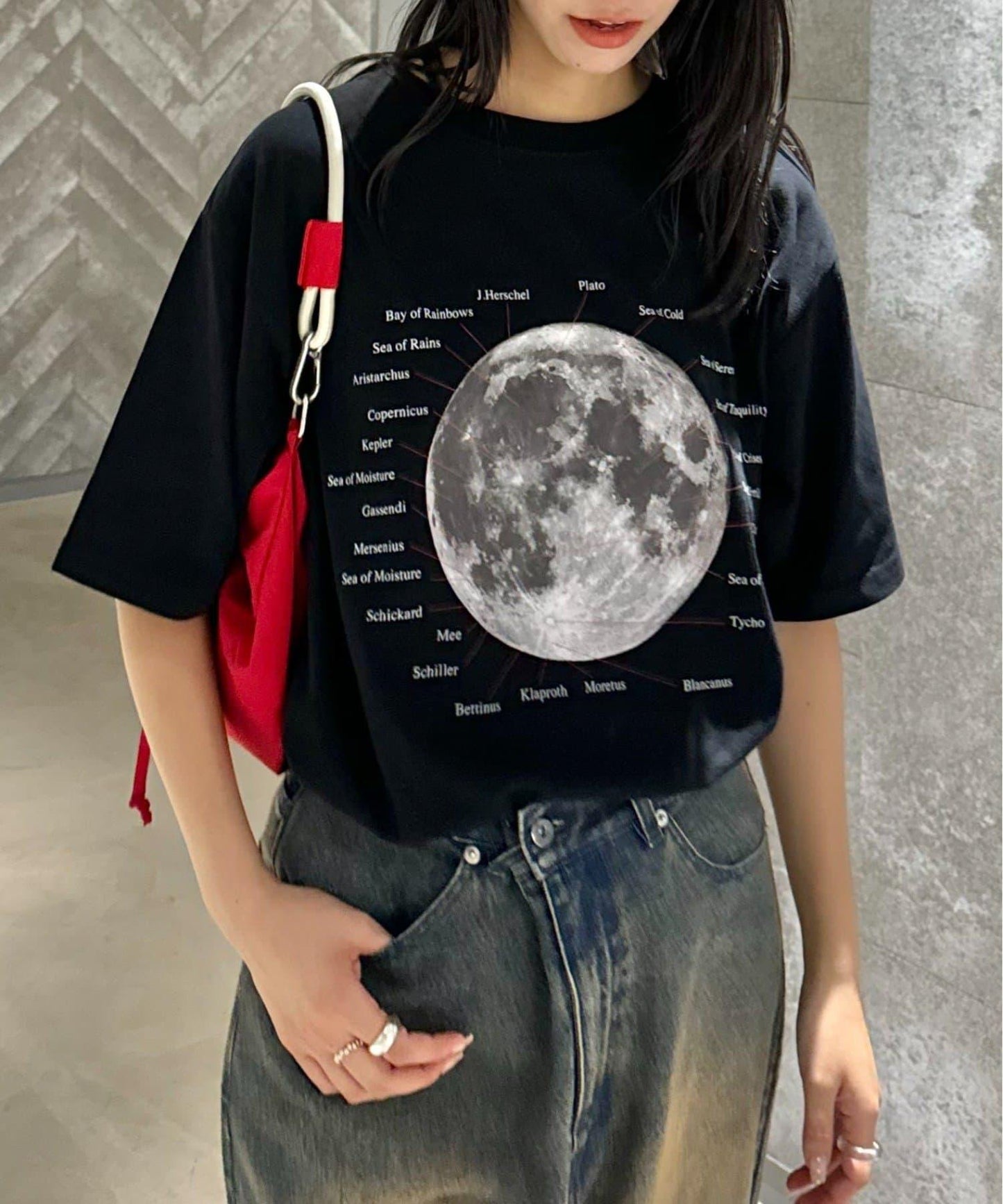 155072303