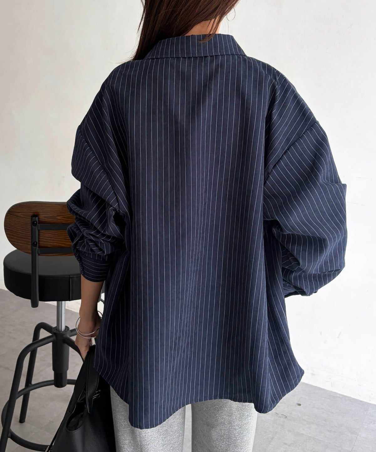 172979911