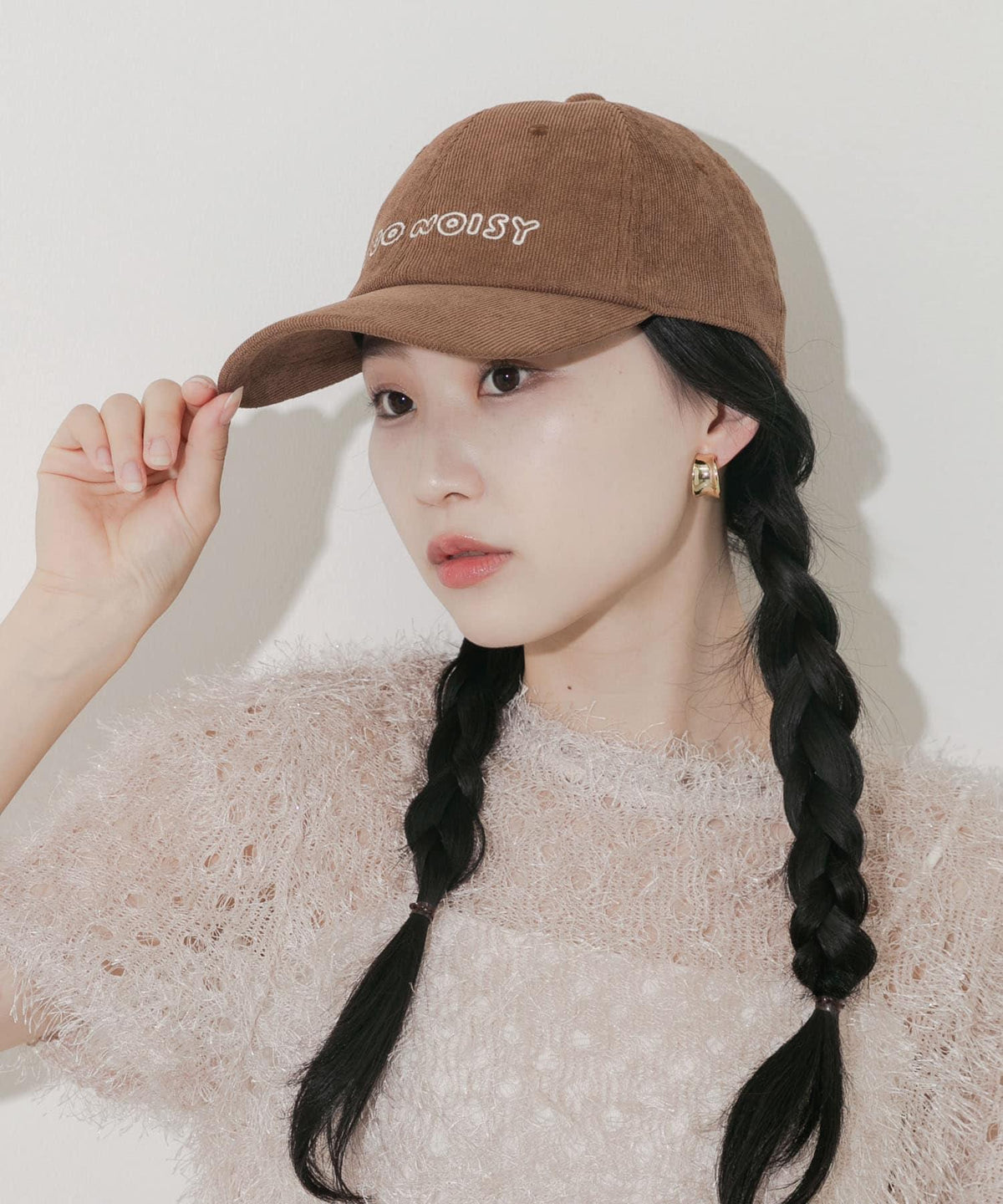 165807643