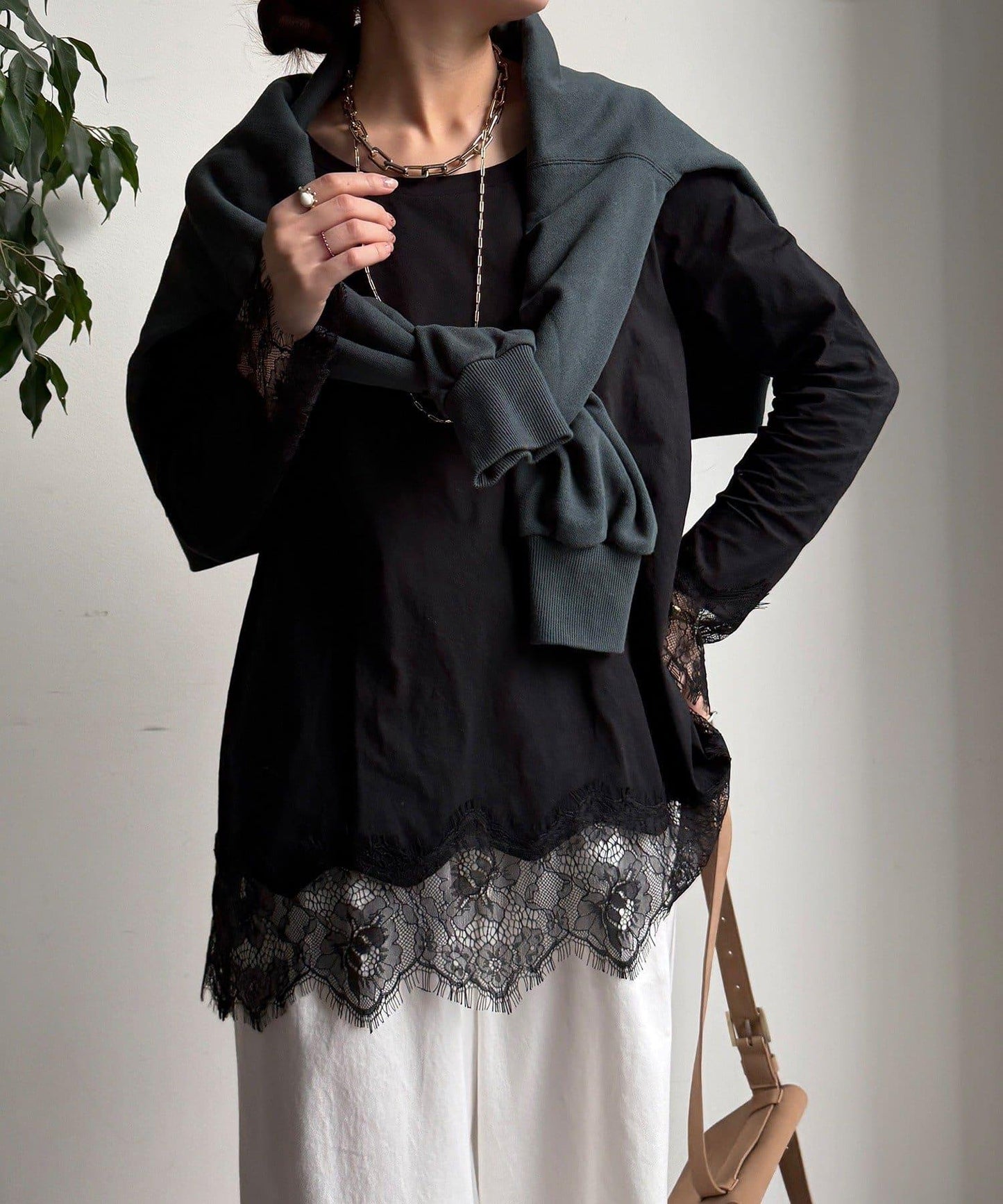 168312090