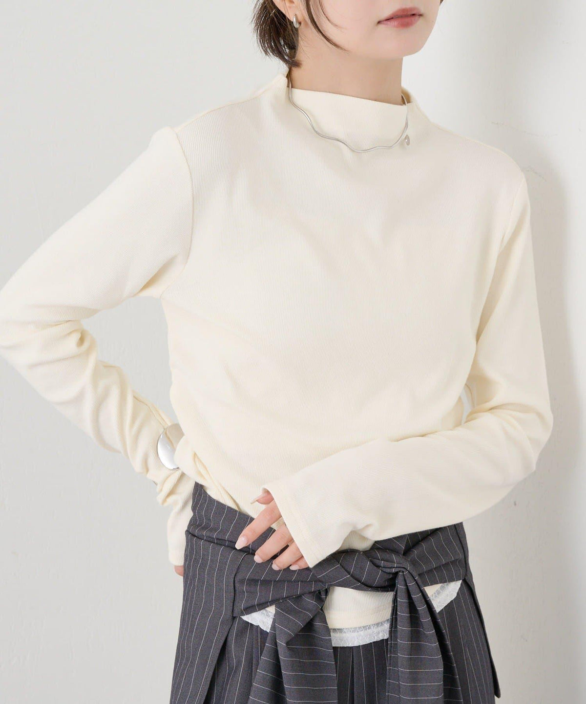 173643859
