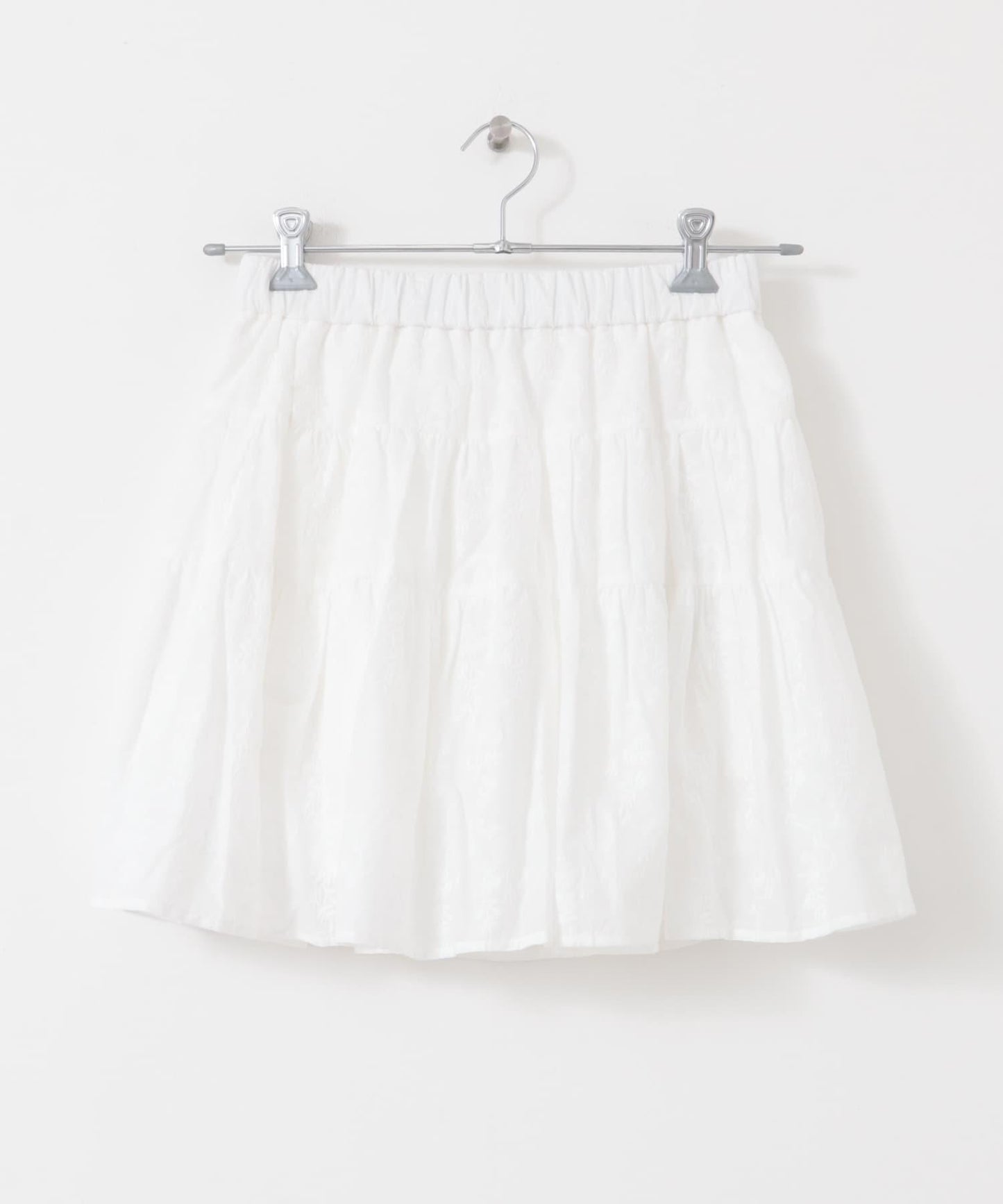 166038573