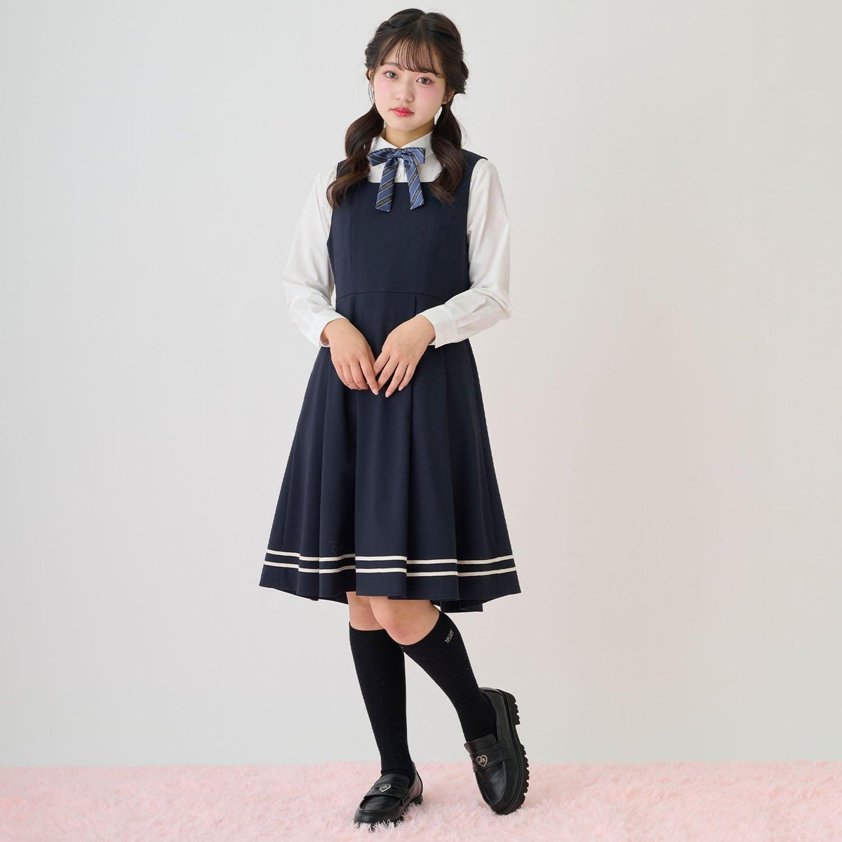 174021328
