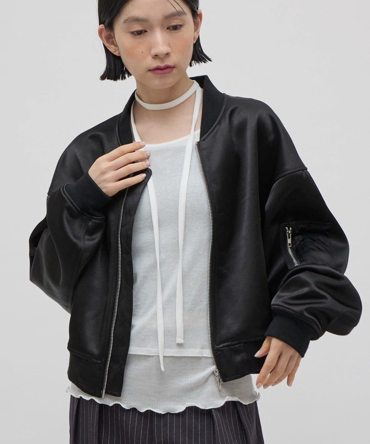 172076353