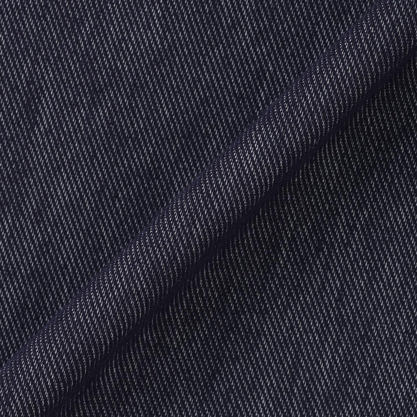 172798100