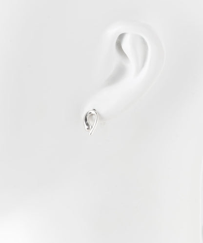 166085737