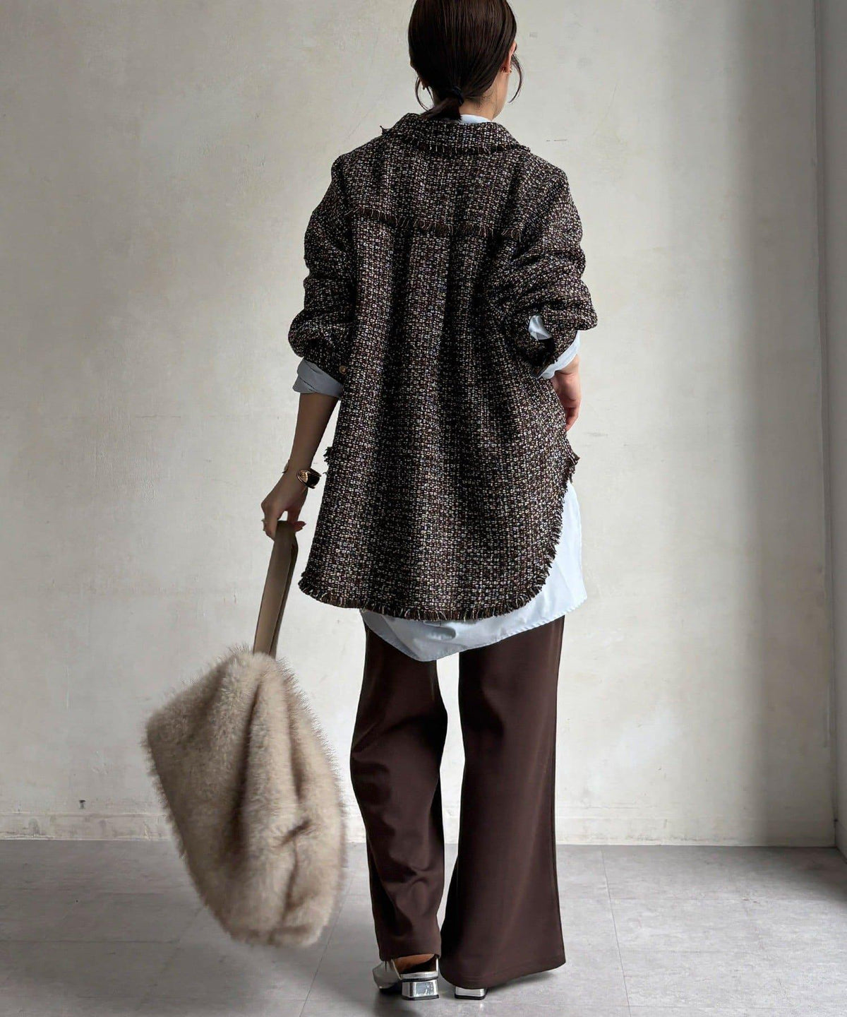 173486666