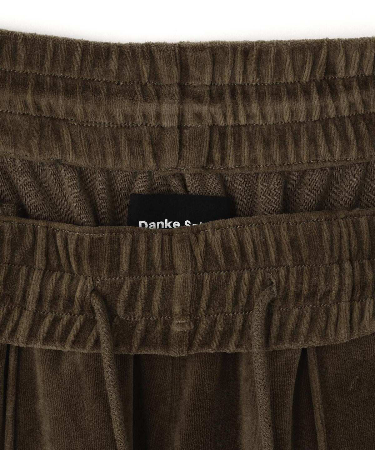 174680704