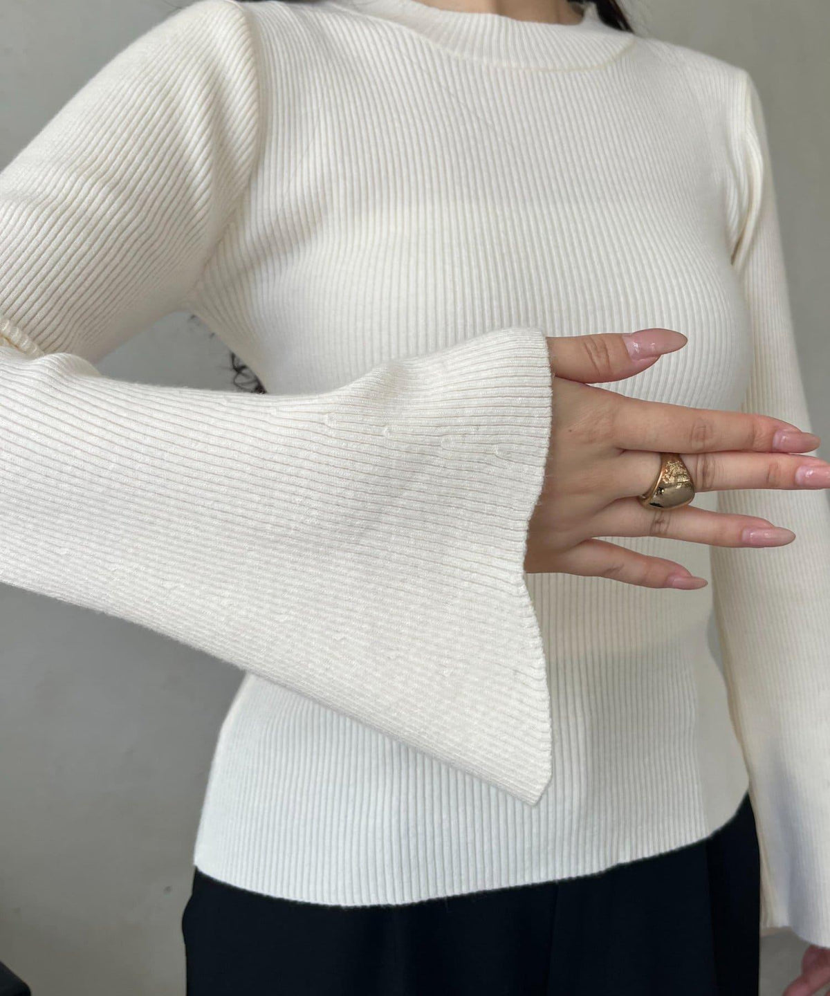 173923869